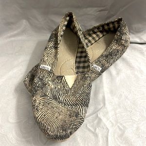 Toms Womens fingerprint shoes